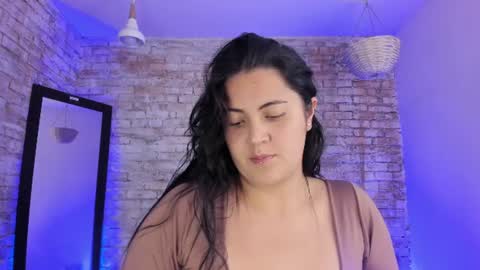 Crystal  online show from August 9, 2:34 am