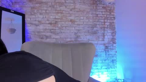 Crystal  online show from August 15, 4:27 am
