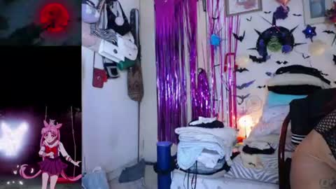 purplekattlyn online show from August 15, 4:49 am