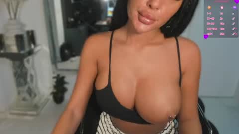Andreea online show from August 15, 12:58 am