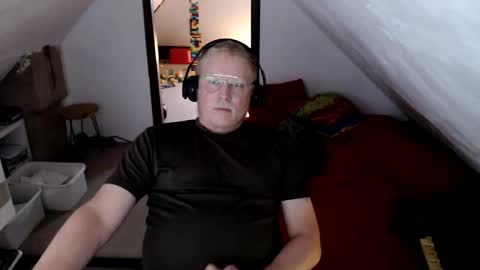 pussylovercb online show from June 2, 11:57 am