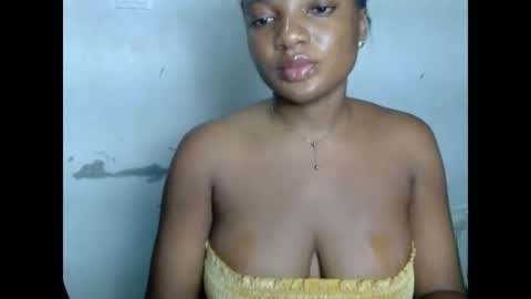 pussyxwetx online show from August 9, 9:49 pm