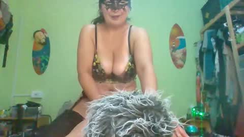 putitagesellina online show from March 21, 2:15 am