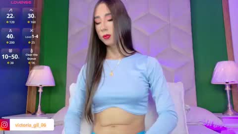 Queen Violet online show from August 6, 6:29 pm