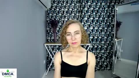 Ani  my online I will be here on December 24th online show from August 10, 10:05 am