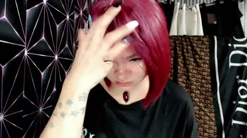 queen_elicktra online show from August 10, 4:14 am