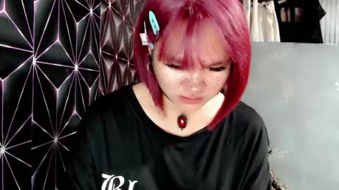 queen_elicktra online show from August 15, 4:27 am