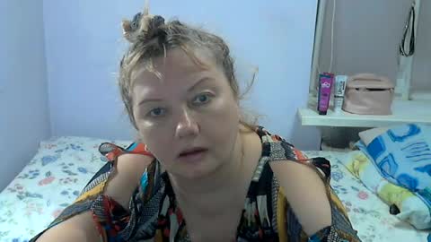 queen_jane8 online show from August 9, 7:37 pm