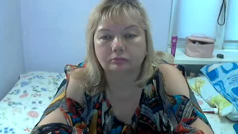 queen_jane8 online show from August 15, 12:42 pm