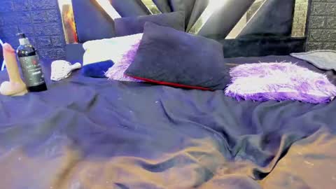 Jenni online show from August 15, 9:13 am