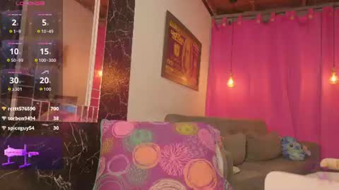 queen_kamil online show from August 3, 10:00 am