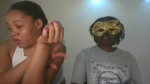 Queen kikih online show from July 27, 6:35 pm
