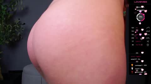 Emilyblond hair Mivi online show from May 15, 7:03 pm