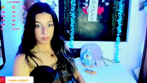 queen_natttyy online show from July 3, 4:47 am