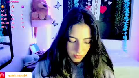 queen_natttyy online show from July 30, 1:46 am