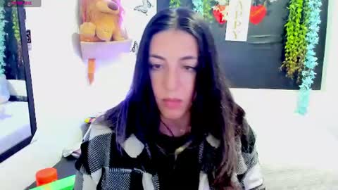 queen_natttyy online show from August 1, 6:08 am