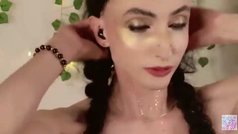 queen_of_tease online show from July 27, 9:15 am