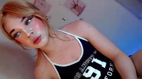 CHESKA FUCK online show from July 6, 11:13 am