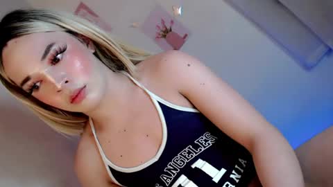 CHESKA FUCK online show from July 6, 6:55 pm