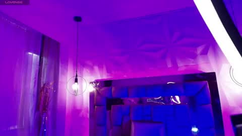 queen_perla_ online show from July 29, 12:23 pm