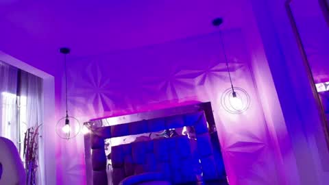 queen_perla_ online show from July 30, 8:59 pm