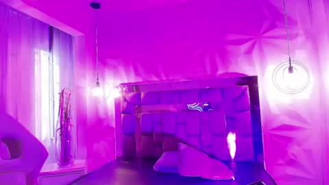 queen_perla_ online show from August 9, 7:59 pm