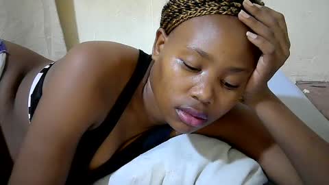 queen_slender online show from August 10, 12:06 pm