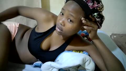queen_slender online show from August 13, 8:17 am