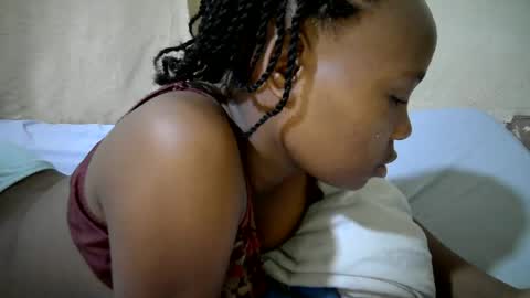 queen_slender online show from August 14, 5:11 am