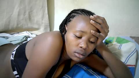 queen_slender online show from August 15, 4:11 pm