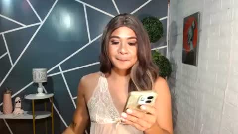 queen_tracy online show from June 12, 6:59 pm