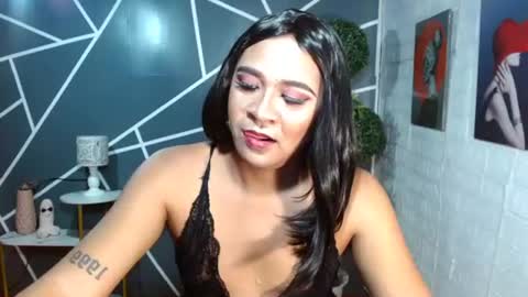 queen_tracy online show from June 14, 12:24 pm