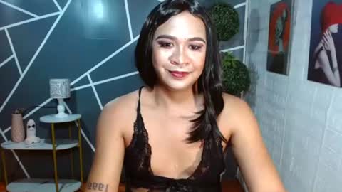 queen_tracy online show from June 14, 2:36 pm