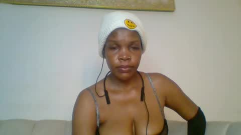 Zainab online show from September 9, 11:39 pm