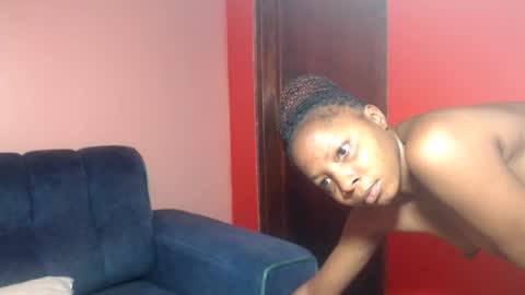 queenchloe1 online show from August 6, 1:10 pm