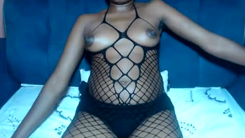 queenchloe1 online show from August 8, 1:33 pm