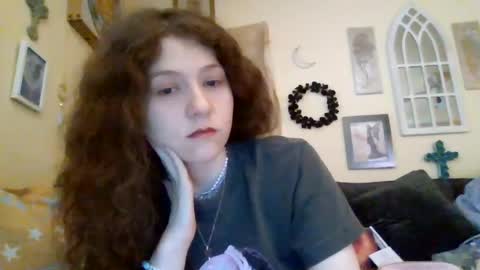 queencrimsonlvx online show from August 13, 9:51 pm