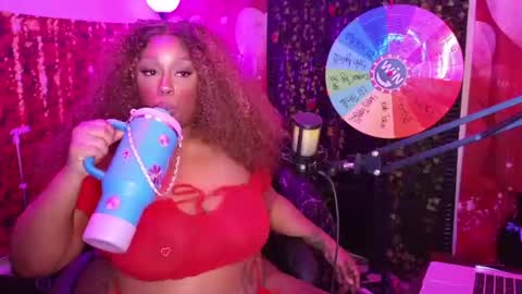 Queen Cherise Roze online show from June 17, 2:32 am