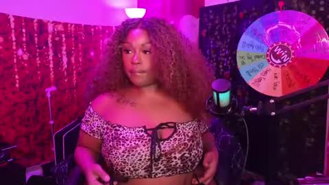 Queen Cherise Roze online show from June 17, 5:45 pm