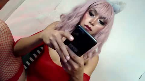 KYLIE online show from July 12, 9:54 pm