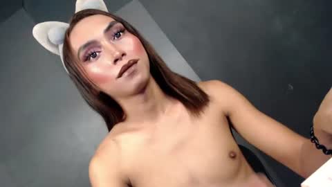 KYLIE online show from August 6, 9:03 pm