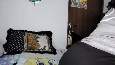 queenjenn__ online show from May 16, 2:00 am