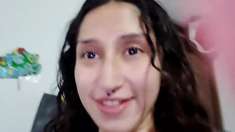 queenjenn__ online show from July 12, 11:00 pm