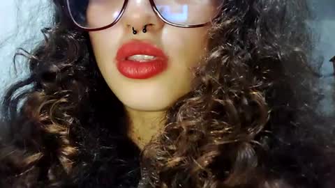 queenjenn__ online show from July 13, 8:54 am