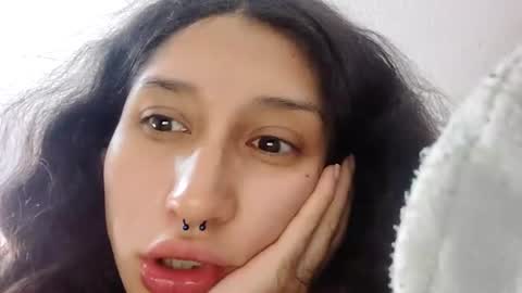 queenjenn__ online show from August 14, 10:19 am
