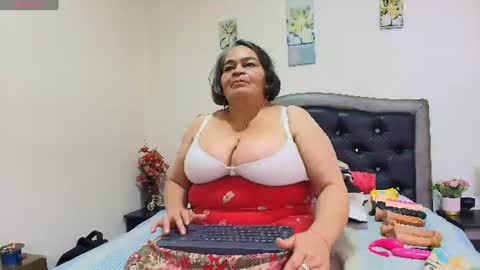 VickyBoobss online show from August 7, 2:00 am