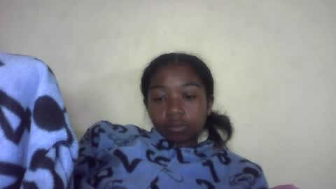 queennaya online show from August 1, 3:45 am