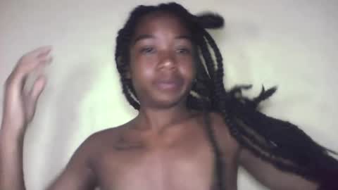 queennaya online show from August 5, 5:55 pm