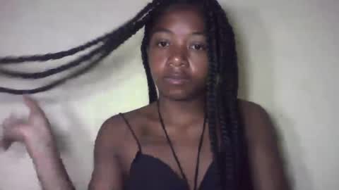 queennaya online show from August 6, 4:50 pm