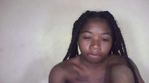 queennaya online show from August 8, 8:53 pm